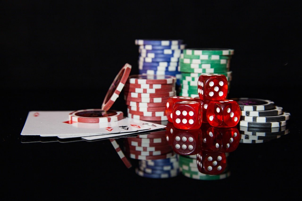Tampilan aplikasi mobile jet77 dengan berbagai fitur sportsbook dan kasino online